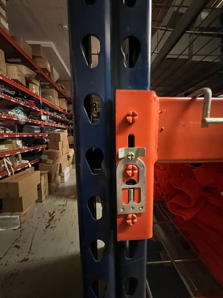 10'x24" UPRIGHTS (INTERLAKE)- WAREHOUSE PALLET RACKING Old Glory