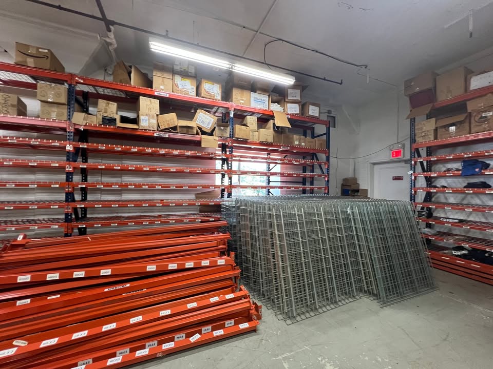 10'x24" UPRIGHTS (INTERLAKE)- WAREHOUSE PALLET RACKING Old Glory
