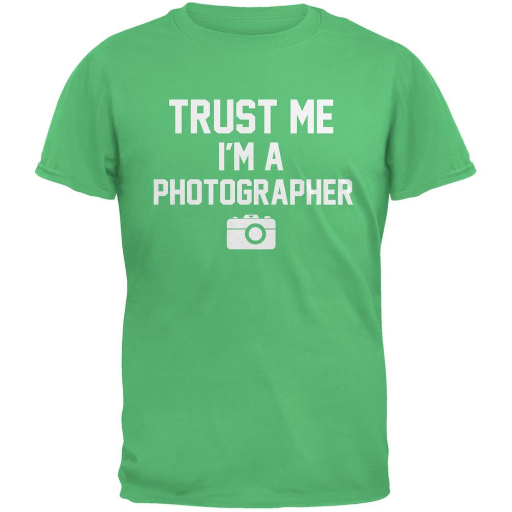 Trust Me Im A Photographer Irish Green Adult T-Shirt Men's T-Shirts Old Glory 2XL Green 