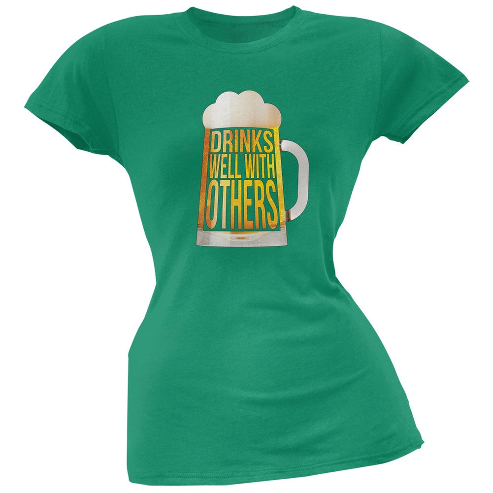 Drinks Well with Others Kelly Green Soft Juniors T-Shirt Juniors T-Shirts Old Glory 2XL Green 